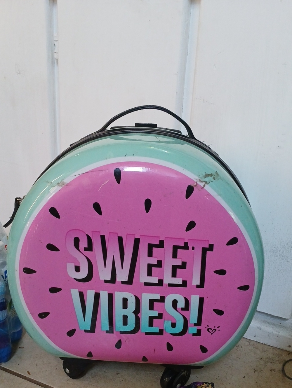 Justice Hard Shell Suitcase Round Wheelie Luggage